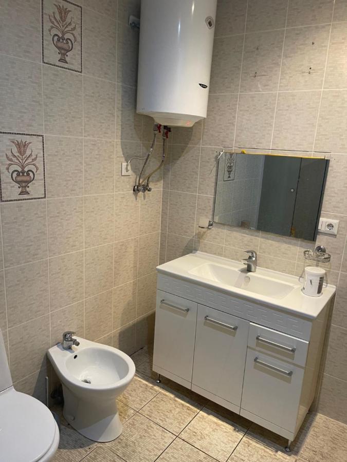 Vip "Hostel Ok Hotel" Kiev Extérieur photo