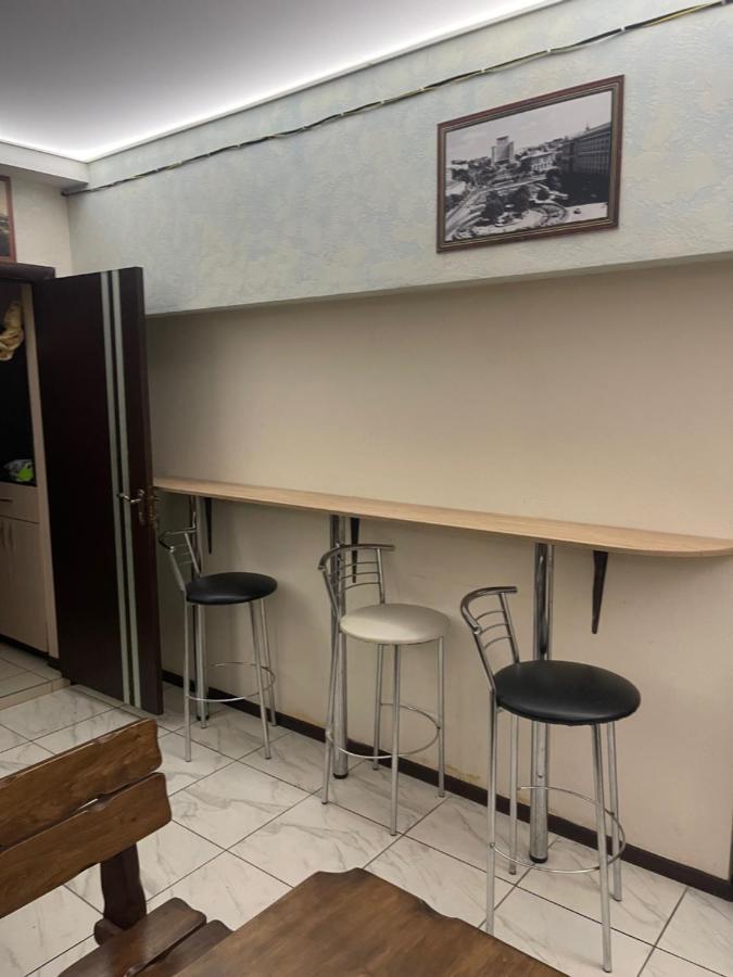Vip "Hostel Ok Hotel" Kiev Extérieur photo